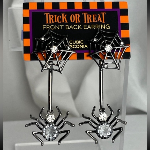 NWT ⚜️🕷️⚜️ bella jack Festive Gunmetal & CZ Spider & Web Front Back Earrings - Picture 2 of 5